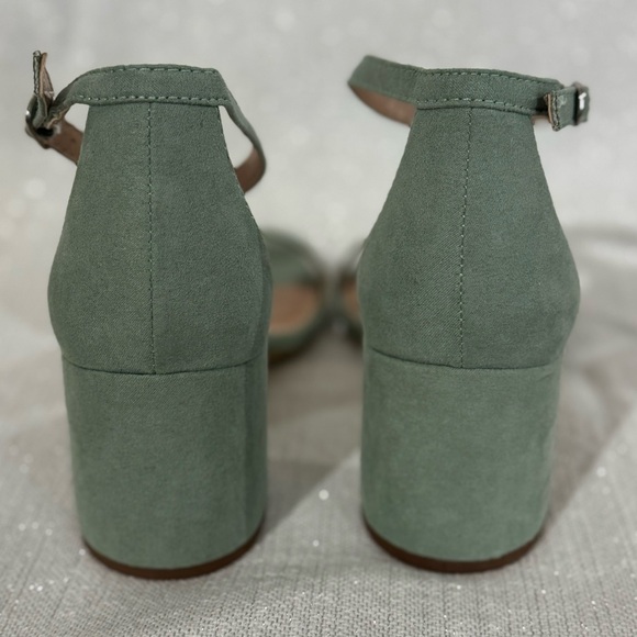 a new day Michaela Sandal Block Heels in Sage Green Size 7 - Picture 5 of 8